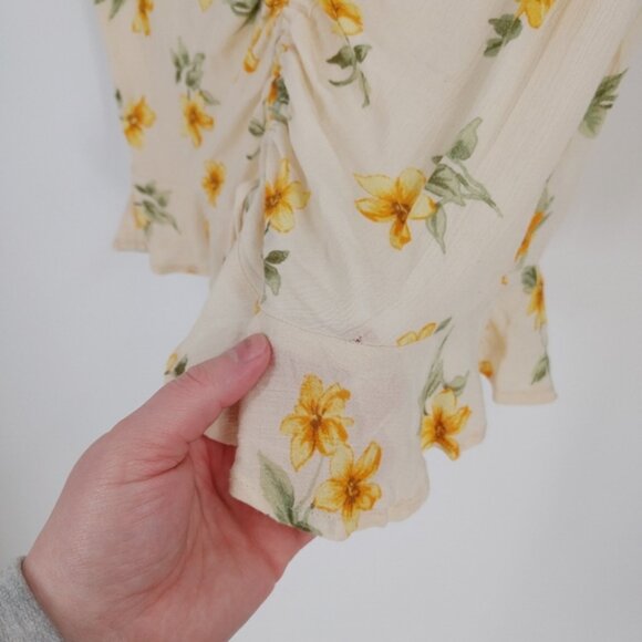 American Eagle Center Cinched Blouse - Picture 3 of 5